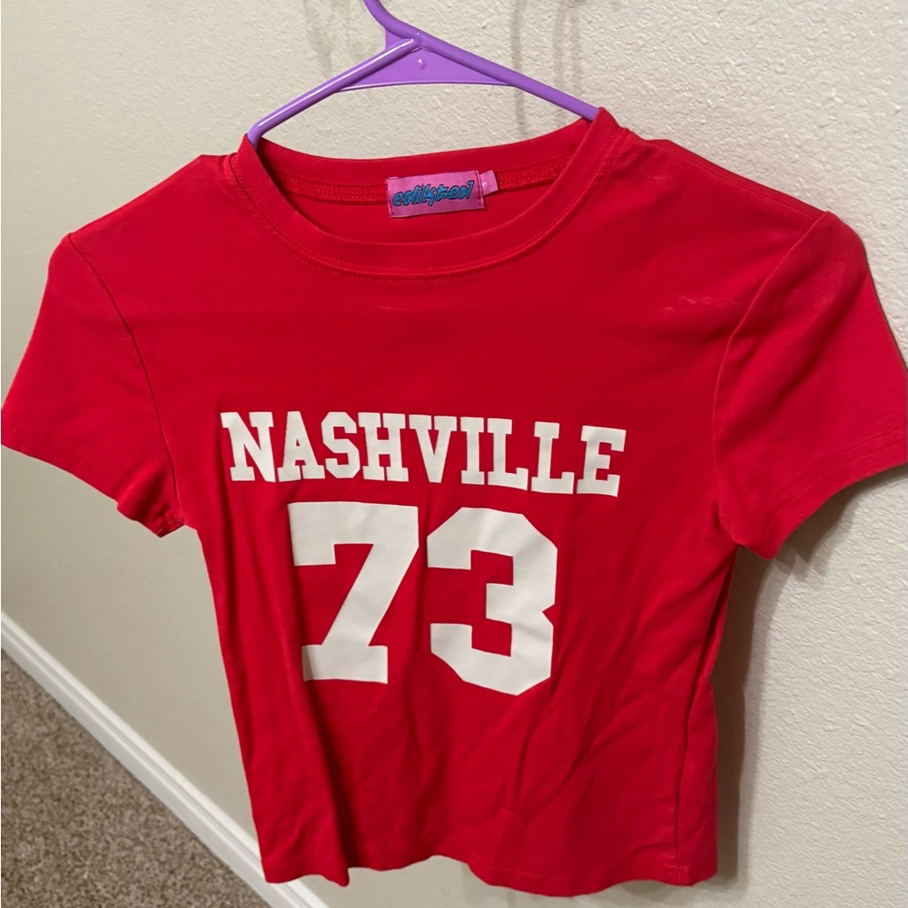 NWOT Edikted Bold Red Tee Size Small Baby Tee 2000’s Fashion